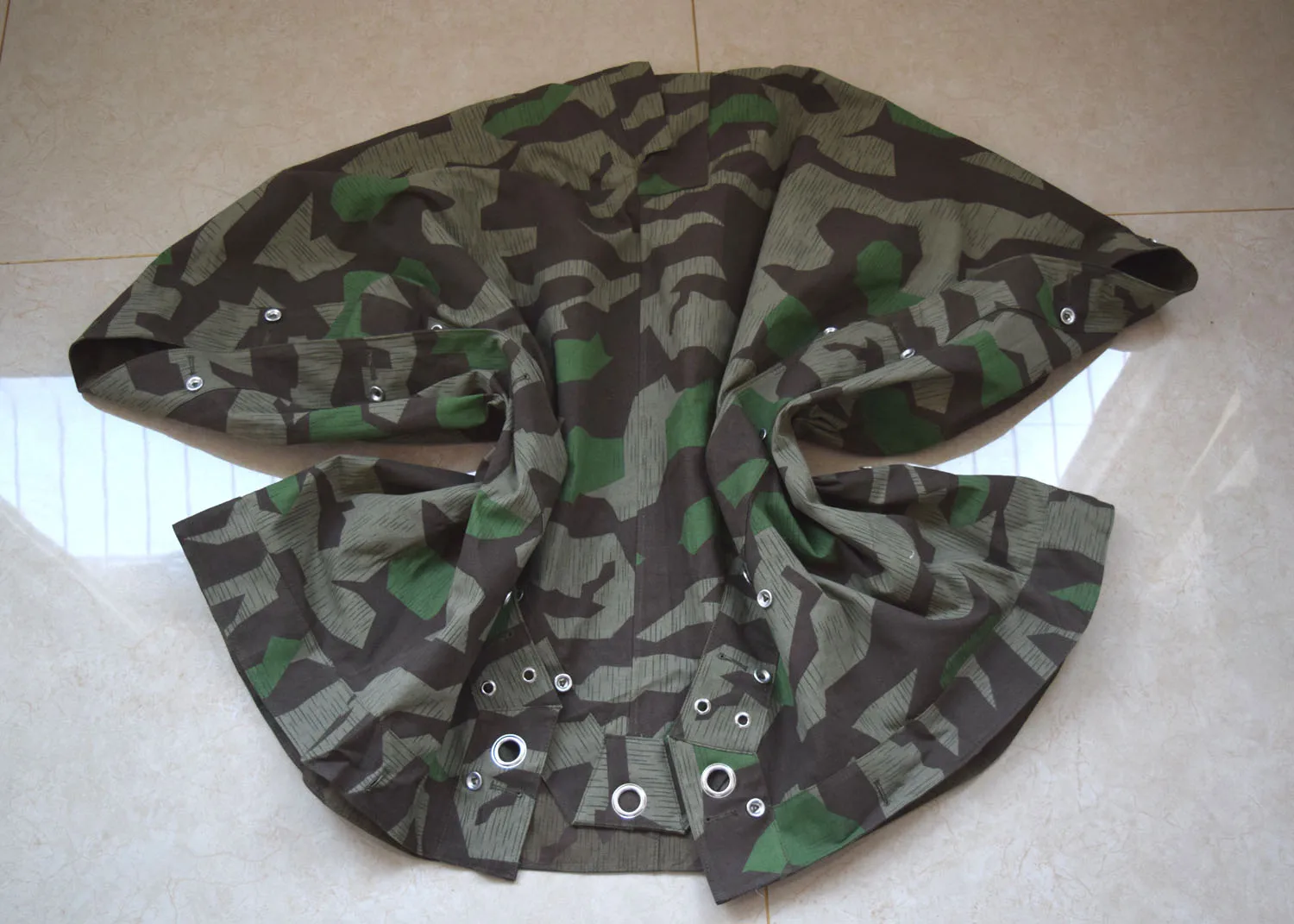 Немецкая камуфляжная палатка-пончо времен Второй мировой войны