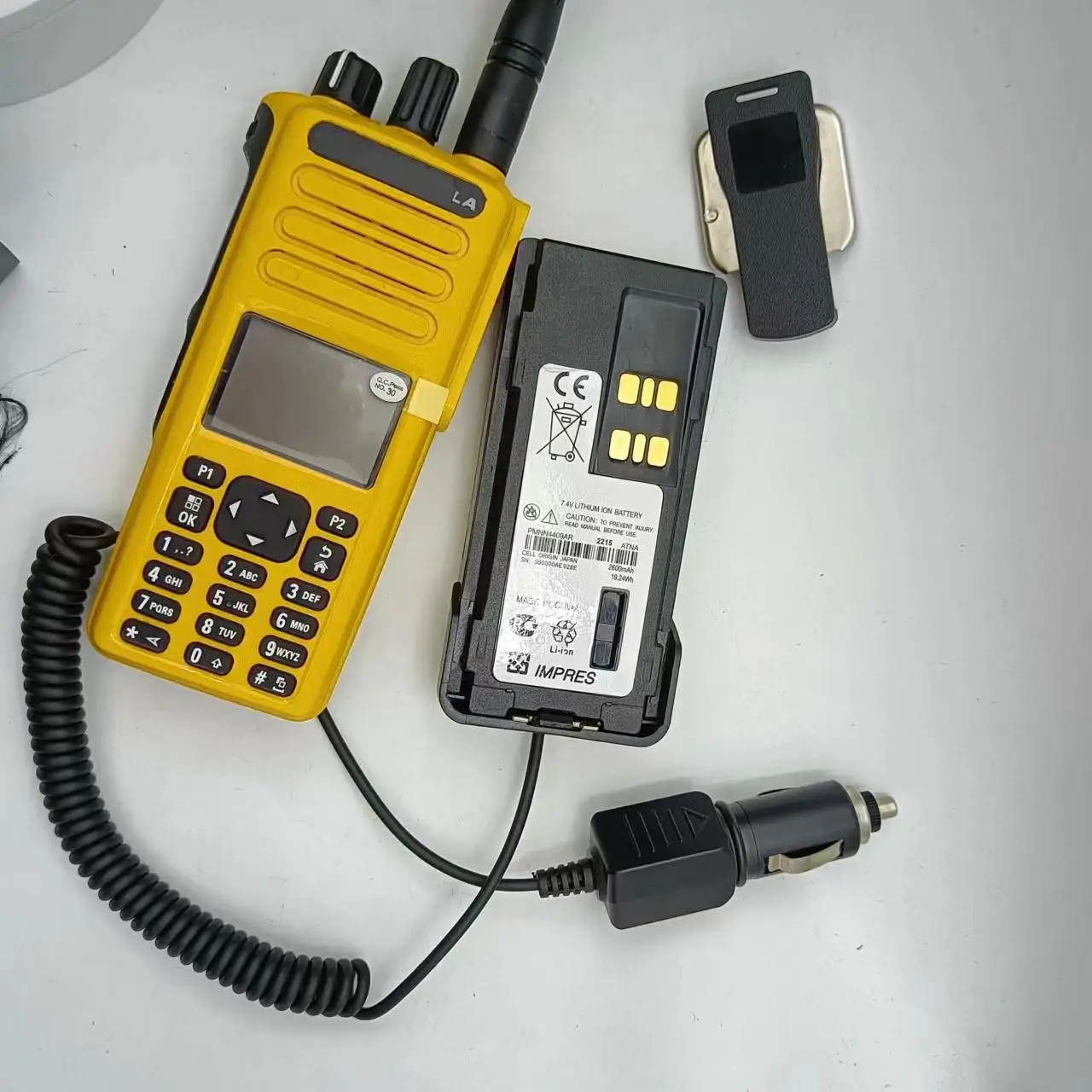 Автомобильное зарядное устройство APX1000 для motorola DP4801e DP2600e APX900 DP3401 DP3601, прикуриватель Автомобильное зарядное устройство APX1000 для motorola DP4801e DP2600e APX900 DP3401 DP3601, прикуриватель