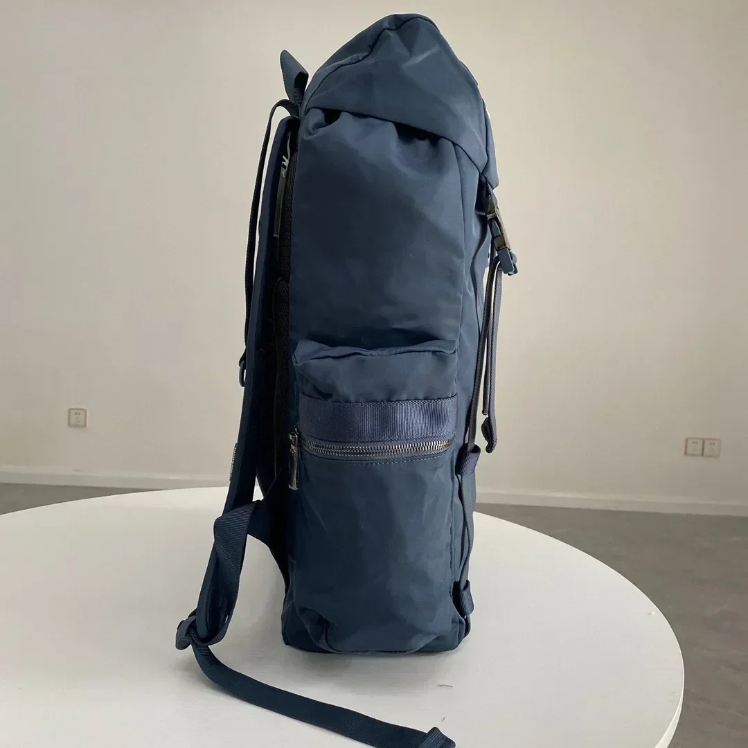 Description Picture 5 of itemLemon Ultra Light Large Capacity 14L/25L Backpack Parachute Waterproof Mommy Yoga Bag Travel Hiking Wunderlust Sports Backpack