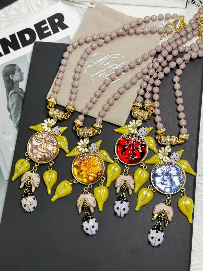 

KF Europe and the United States Fashion Trend Retro Literature Sweet Romantic Enamel Craft Cute Insects Magnetic Pendant Necklac
