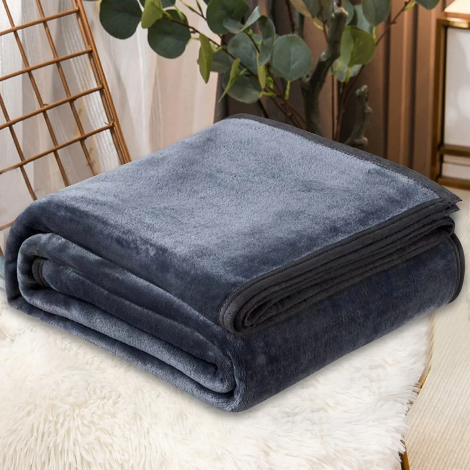 Luxurious Fleece Throw Blanket – Extra Soft, Warm, and Lightweight Plush Microfiber