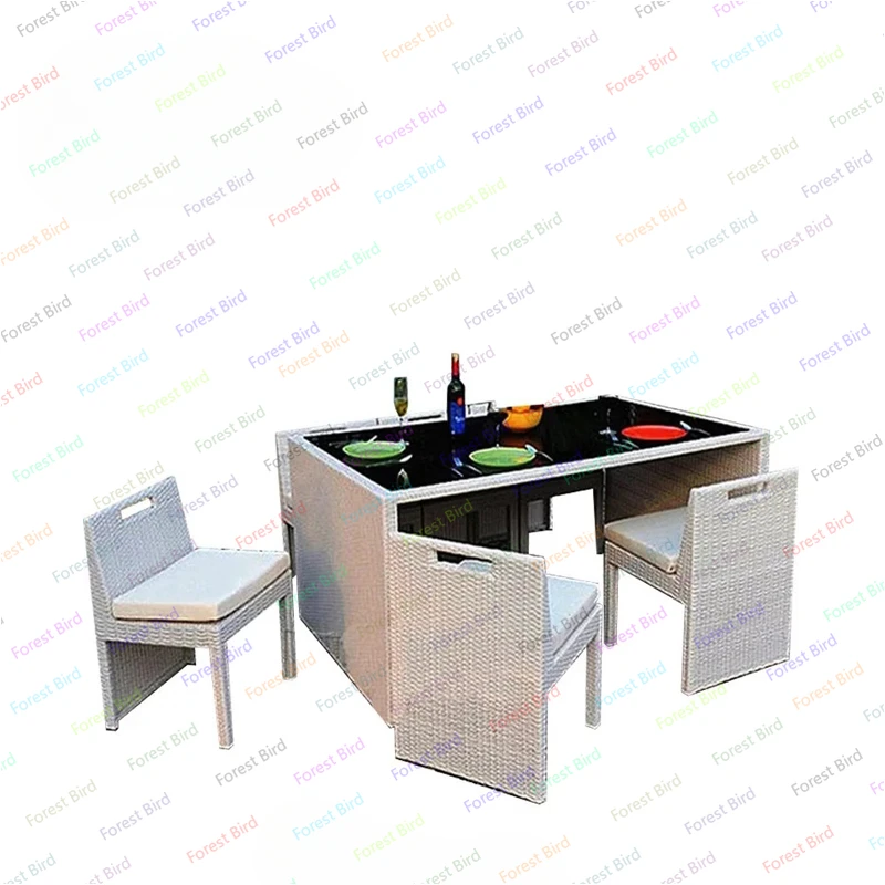 

Стул и стол из ротанга