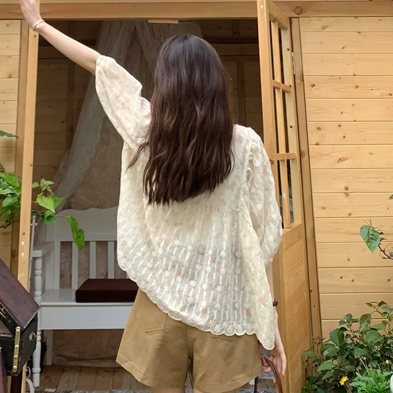 Sweet V-neck Pregnancy Floral Shirts Summer Fashion Embroidery Puff Sleeve Pregnant Woman Blouses Loose Maternity Clothes