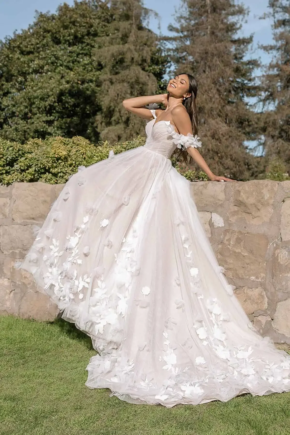 Tulle Wedding Dresses With 3D Flowers Off Shoulder Sweetheart Bridal Gowns ﻿