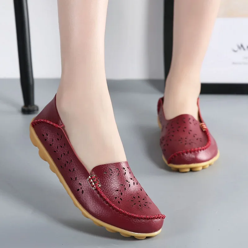 Women's Flats 2025 Spring Summer Hollow Breathable Flat Casual Shoes Hole Soft Bottom Leather Mother Pregnant Women Shoes - 5