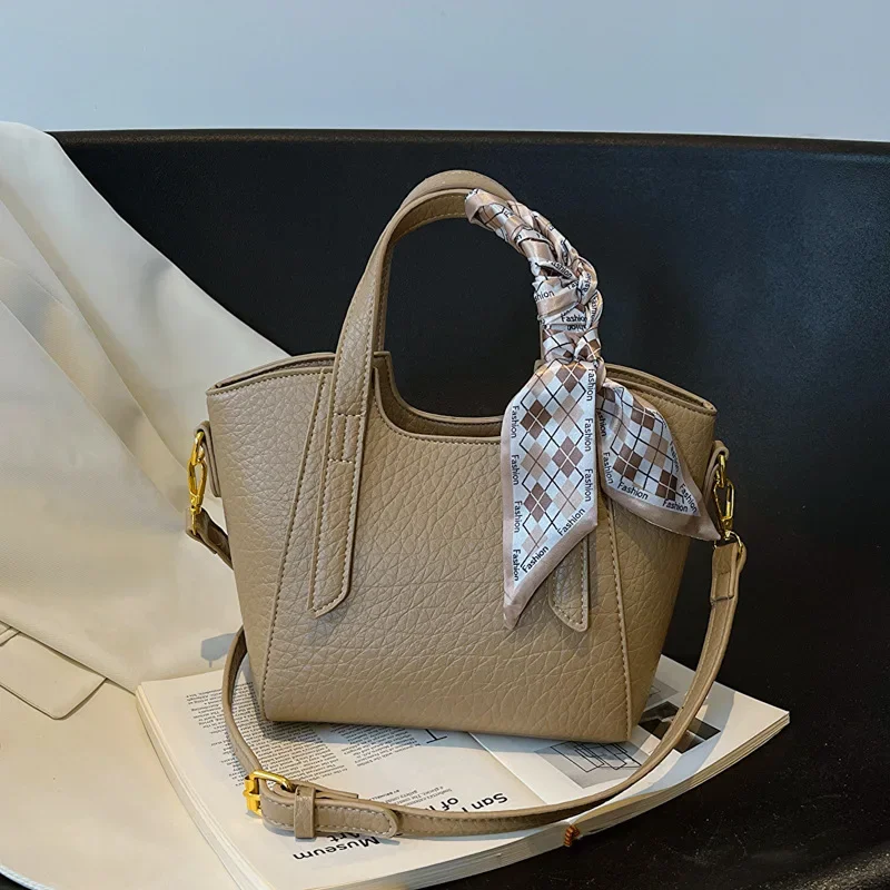 

Single Shoulder Crossbody Women's Bag 2023 Autumn/Winter Soft Leather Women's Bag Portable Single Shoulder Crossbody Bag