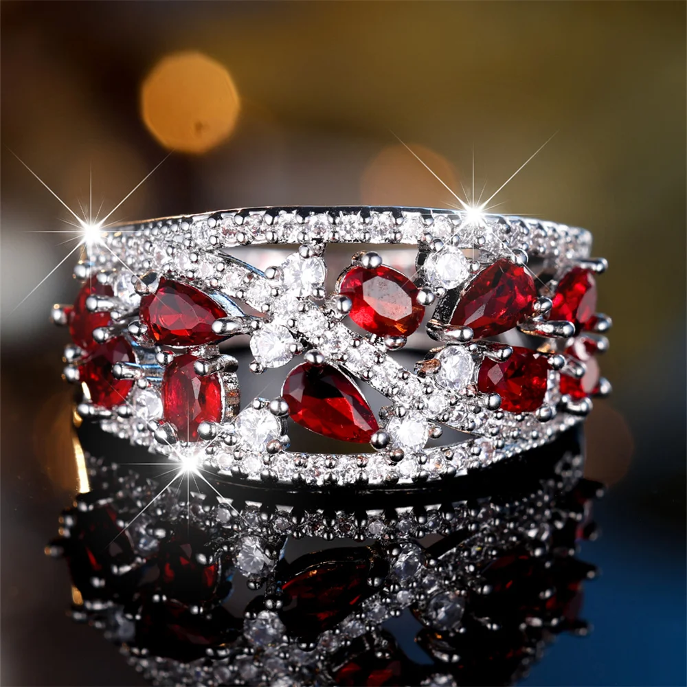 Luxury Crystal Red Water Drop Stone Engagement Rings For Women Vintage Silver Color Wedding Bands Jan Birthstone Jewelry Gifts