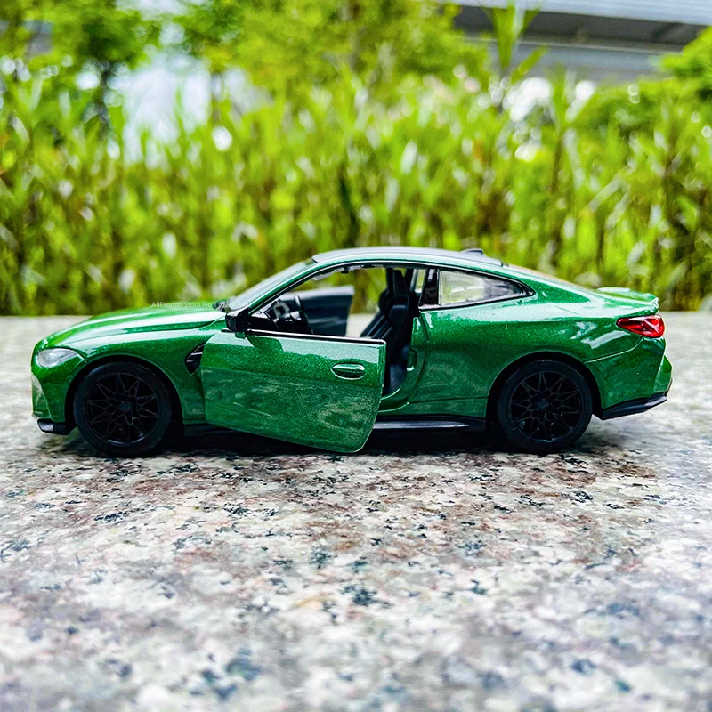 MSZ 1:32 BMW M4 G82 green Alloy Car Model Kids Toy Car Die Casting with Sound and Light Pull Back Function Boy Car Gift