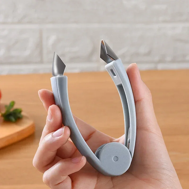 1PC Stainless Steel Fruit Tweezers Pineapple Eye Peeler Knife Pointed Strawberry Seed Remover Clip Cutter Kitchen Accessory