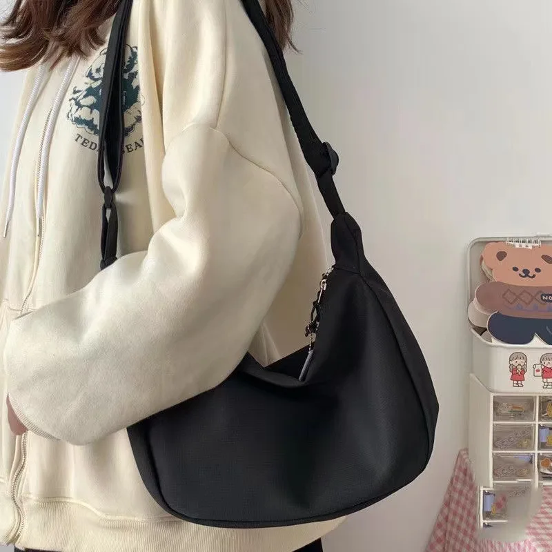 Korean Crossbody Bag Women Pastel Candy Color Stylish Shoulder Bag for Students Versatile Minimalist Daily Use Send pendant