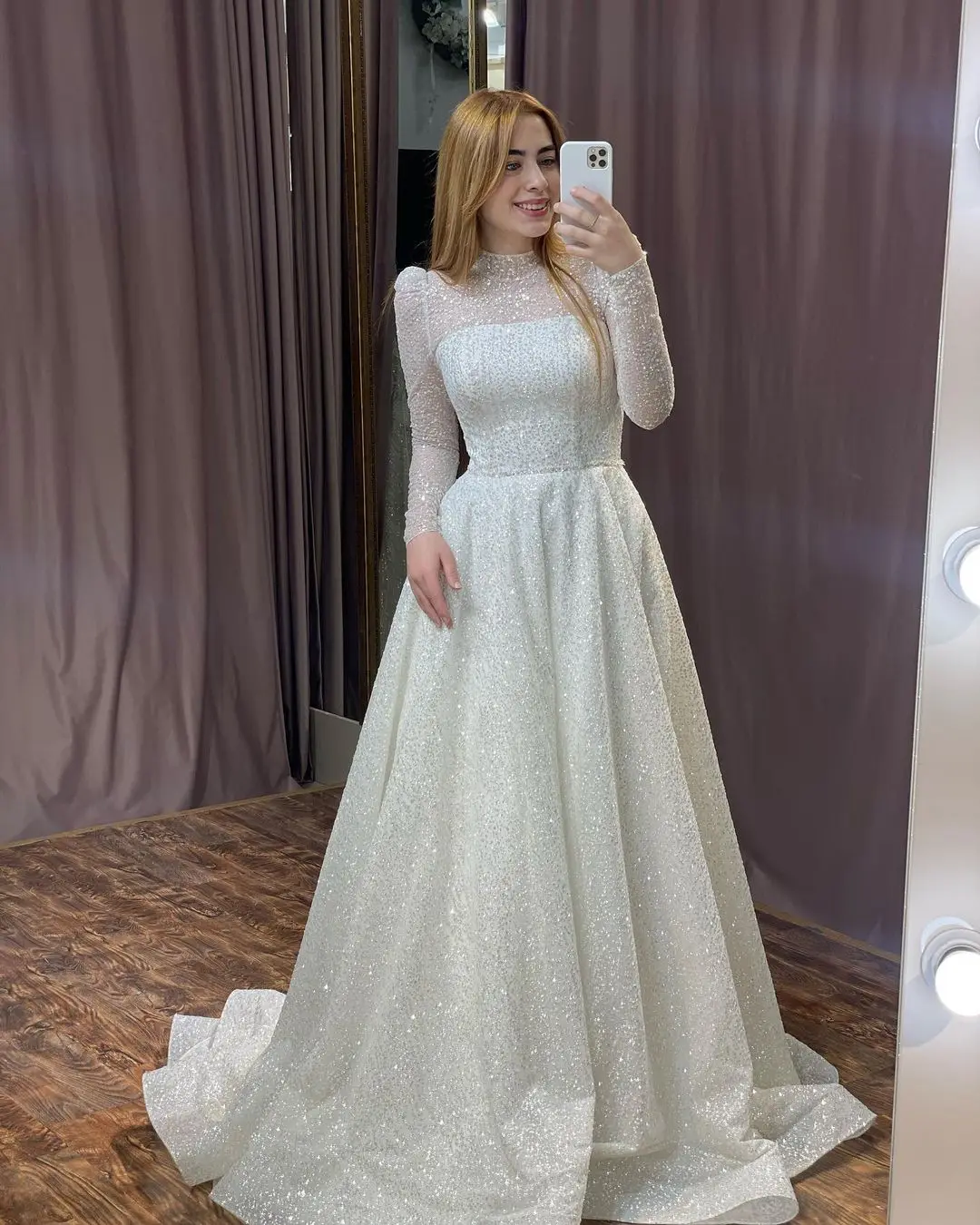 

White Sequins Long Sleeves Wedding Dresses Princess High Neck Sweep Train Bridal Dress Bride Gowns robe de mariée