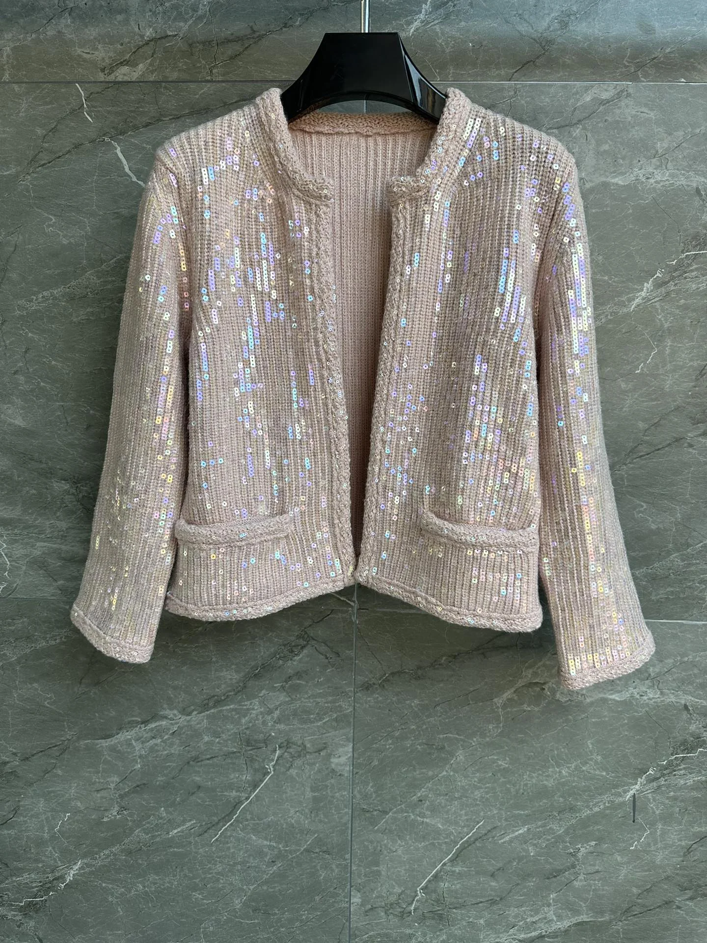 

2023Pink кардиган с пайетками, мерцающий, нежный, Простой Топ, абсолютно страшный 9,11