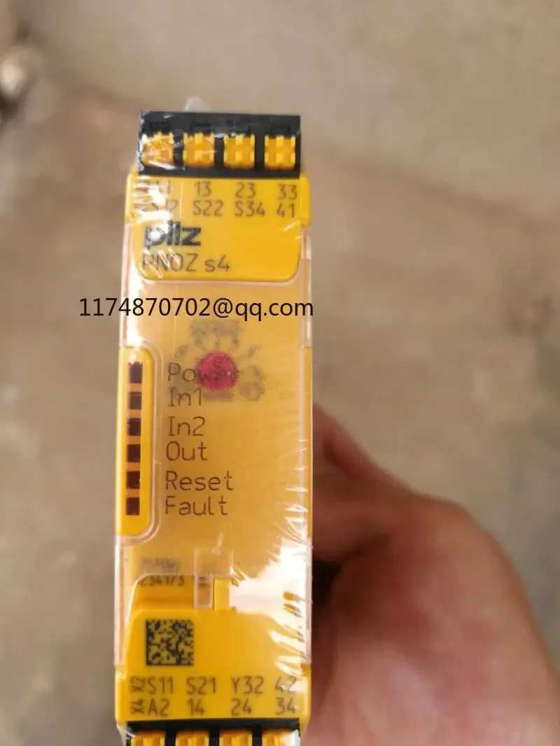 

Pilz 751104 PNOZ s4 C 24VDC 3 n/o 1 n/c 100% новый и оригинальный