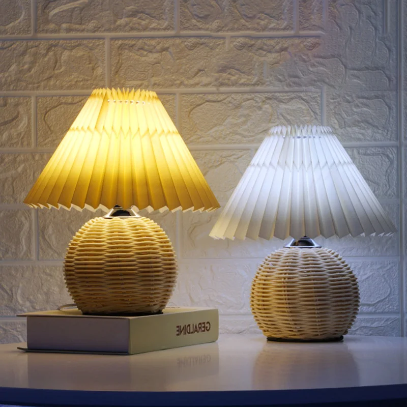 

Modern Wedding Decoration Table Lamp Valentine's Day Gift Cute Lamp Bedroom Room Desk Lamp Creative Mushroom Light