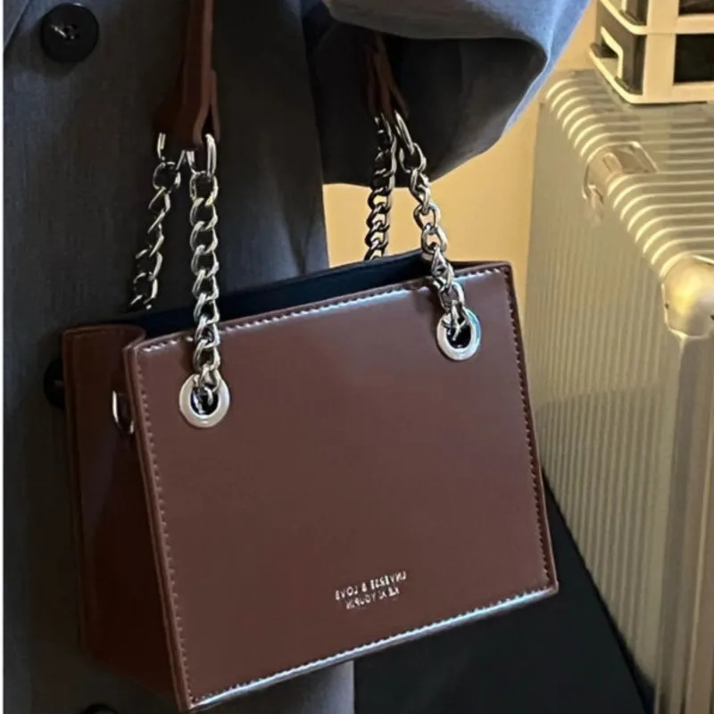 Japanese Style Vintage Handbag Women Leather Square Large Capacity Shoulder Bag Ladies Premium Fashion Casual Crossbody Bag 2025