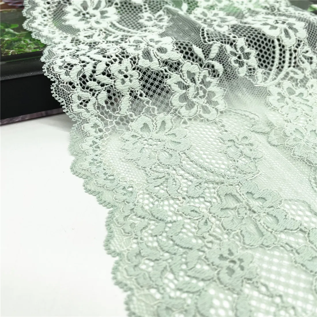 3y/lot Width 17cm Light Green Elastic Stretch Lace Trim 3