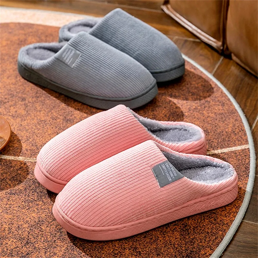 Pantoufles Hiver Chaudes Pantoufles Capybara - Chaussons Animaux Mignons - Semelle Antidérapante - Cadeau Original Pantoufles Maison Hiver