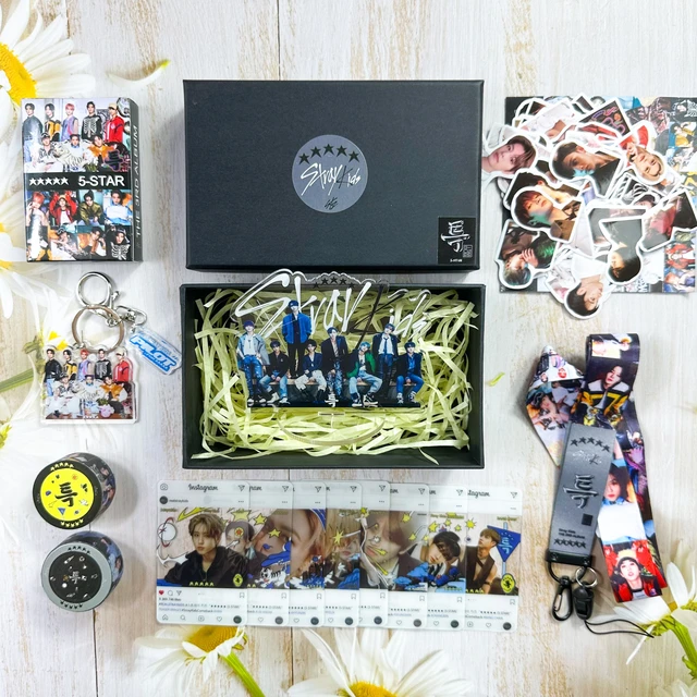 Coffret cadeau K-pop Stray Kids avec photo, cartes, porte-clés