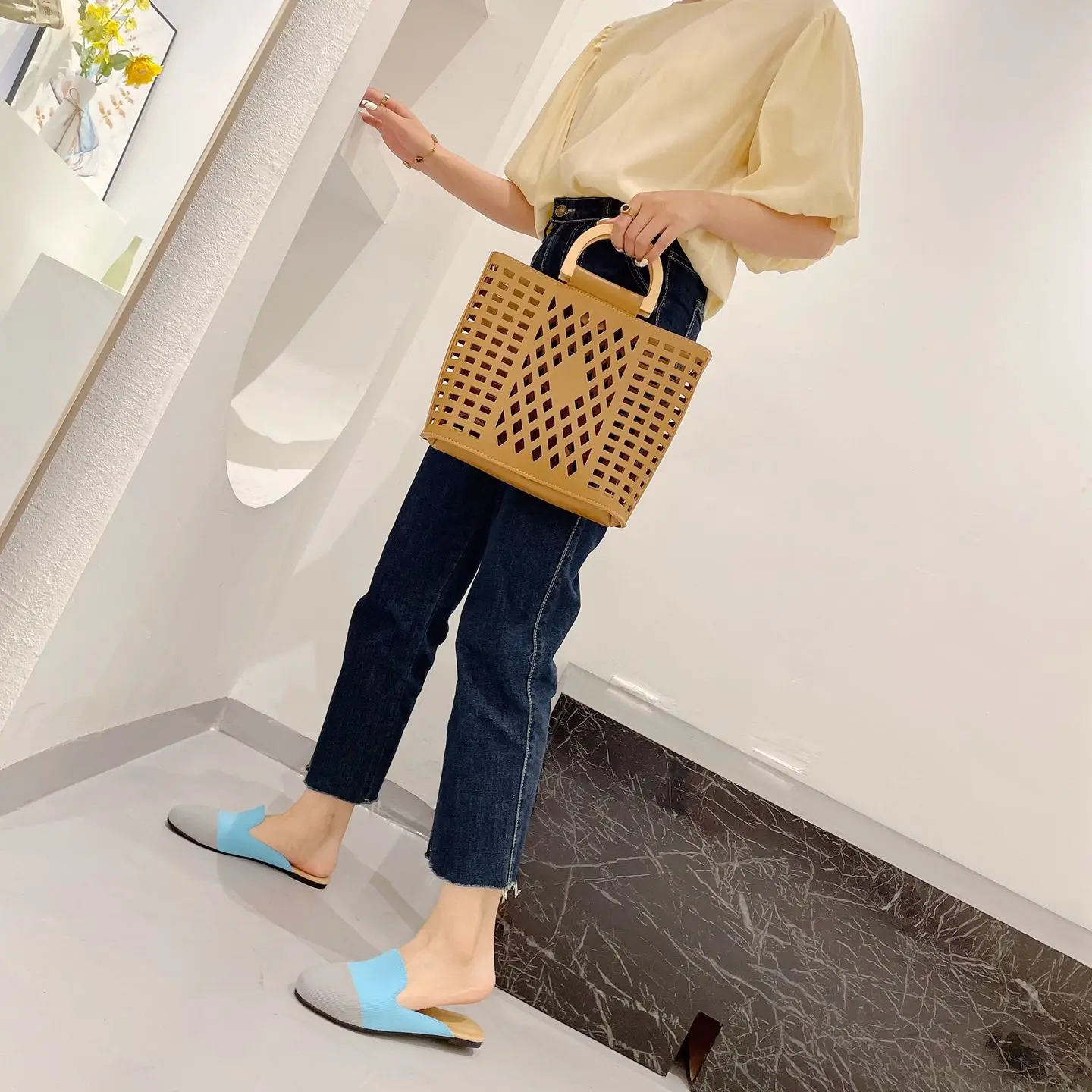 2024 Ladies Slides Women's Casual Slippers new women's pointed bun head half tow woven flat shoes