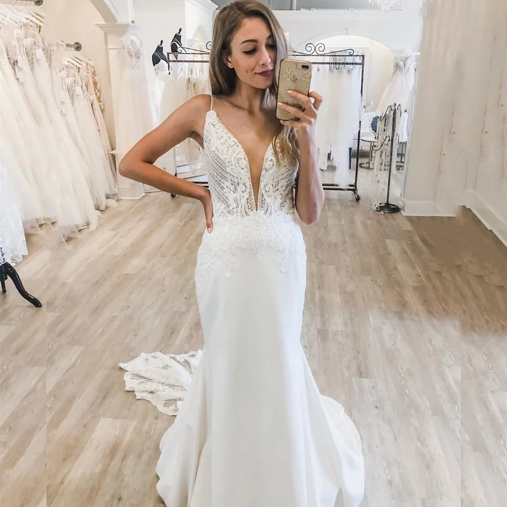 

Classic V-Neck Mermaid Wedding Dress Lace Appliques Detachable Sleeves Bridal Gowns Backless Satin Court Train Vestidos De Novia