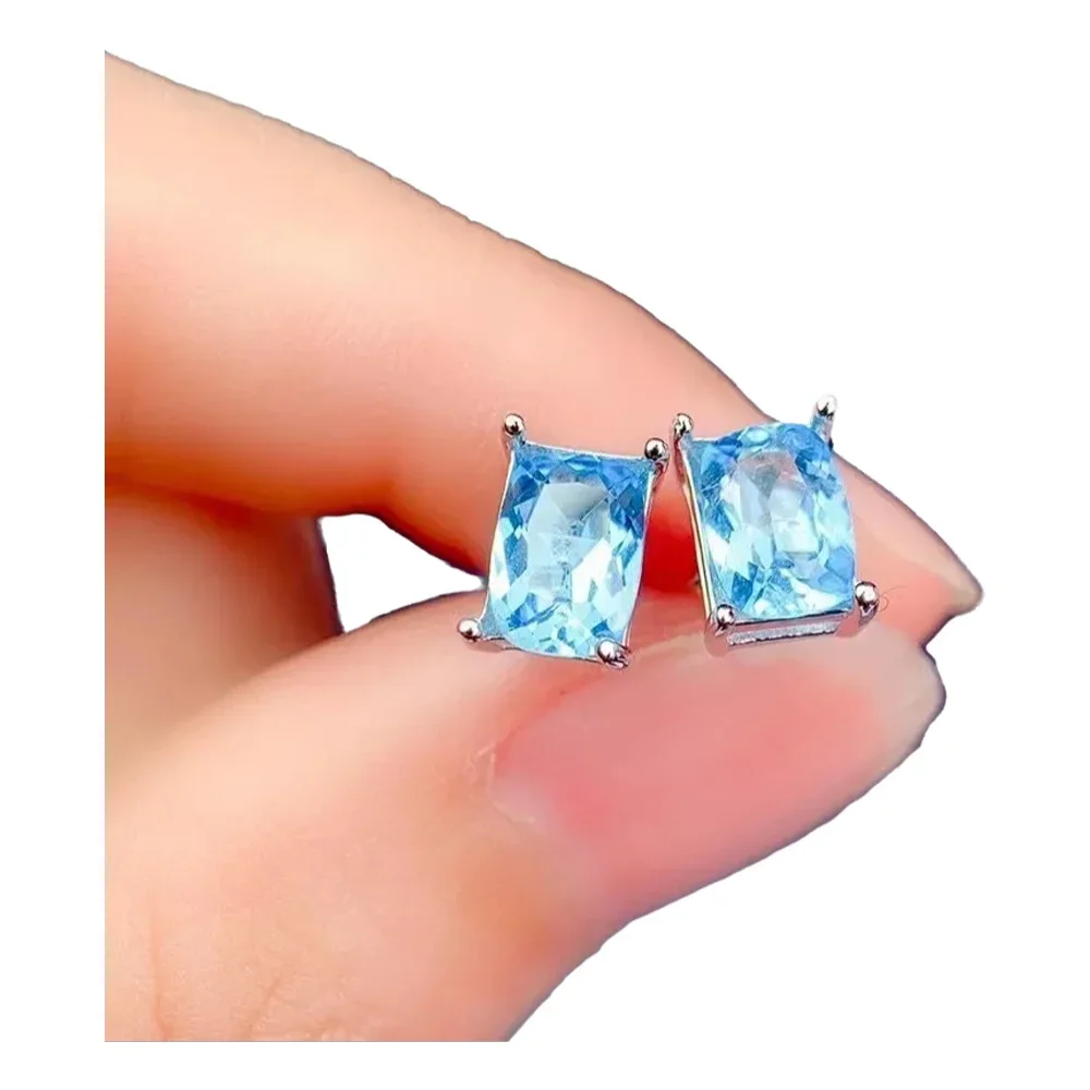 

KJJEAXCMY-925 Sterling Silver Square Gem Earrings for Women, Inlaid Natural Swiss Blue Topaz, Simple and Classic Earrings, Fine