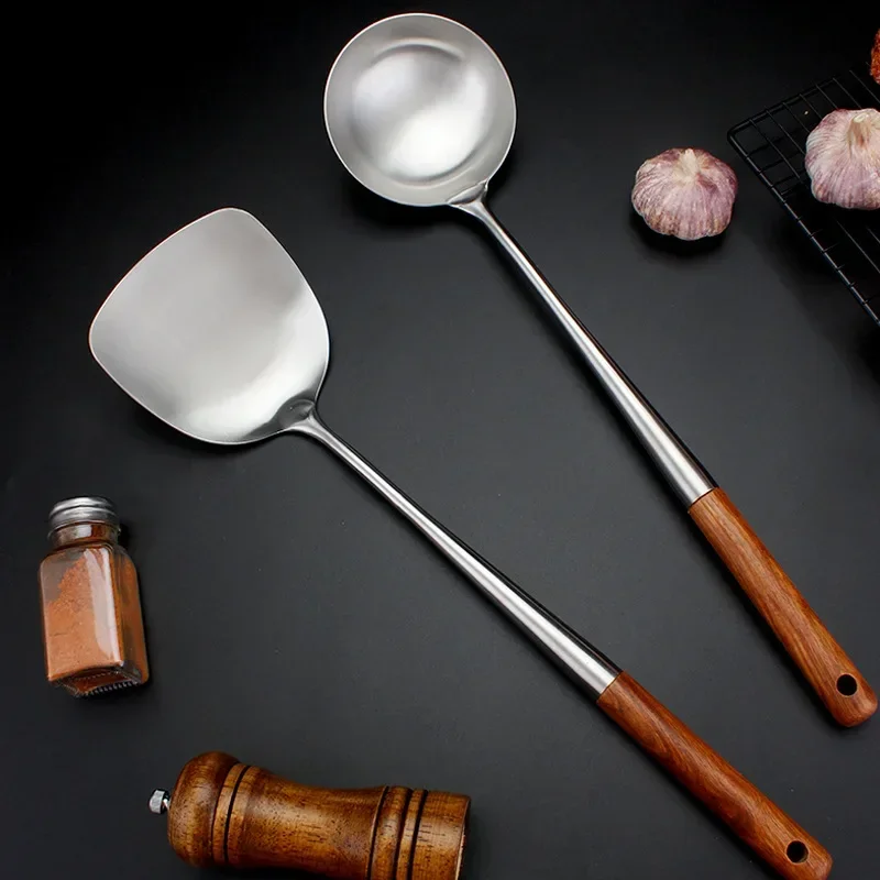 Cooking Spatula Steak Spatula 304 Stainless Steel Spatula Spoon With Wooden Handle Lengthened Cooking Spoon Anti-Scalding Cooking Shovel Kitchenware