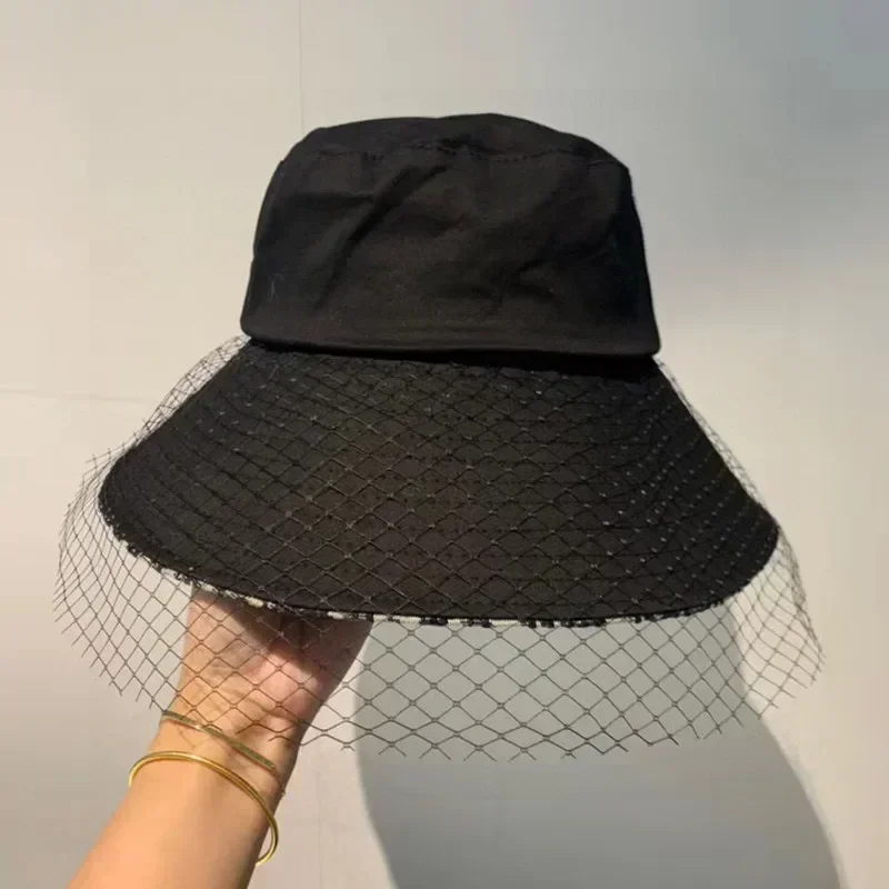 

2024 Summer Fashion Bucket Hat Vintage Lace Edge Big Brim Fisherman Hat British Trend Women's Outdoor Sunshade Beach Hat