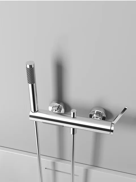 ชุดก๊อกน้ำฝักบัวห้องน้ำโครเมียม สีเทากันเมทัล ติดผนังทองเหลือง ก๊อกน้ำร้อนน้ำเย็นแบบน้ำตกสำหรับอ่างอาบน้ำ ชุดก๊อกน้ำโครเมียมสีทองขัดเงา 1