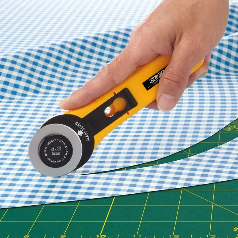 Japanese original OLFA circular cutter 45mm rotating roller knife 18mm small textile cutting knife 28mm cutting hob 60mm large roller utility RTY series curve arbitrary textile cutting knife