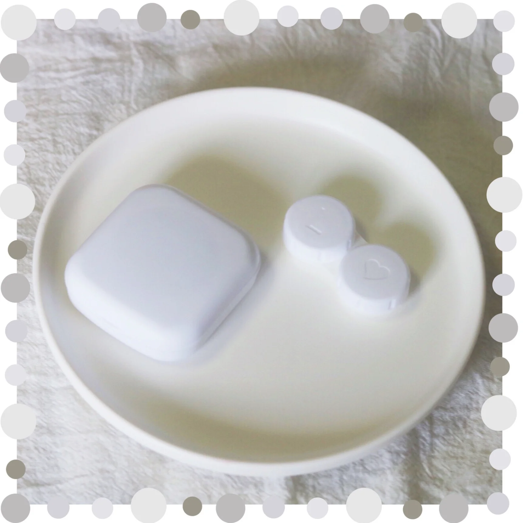 Portable Multicolor Contact Lens Case with Mirror and Cleaning Accessories