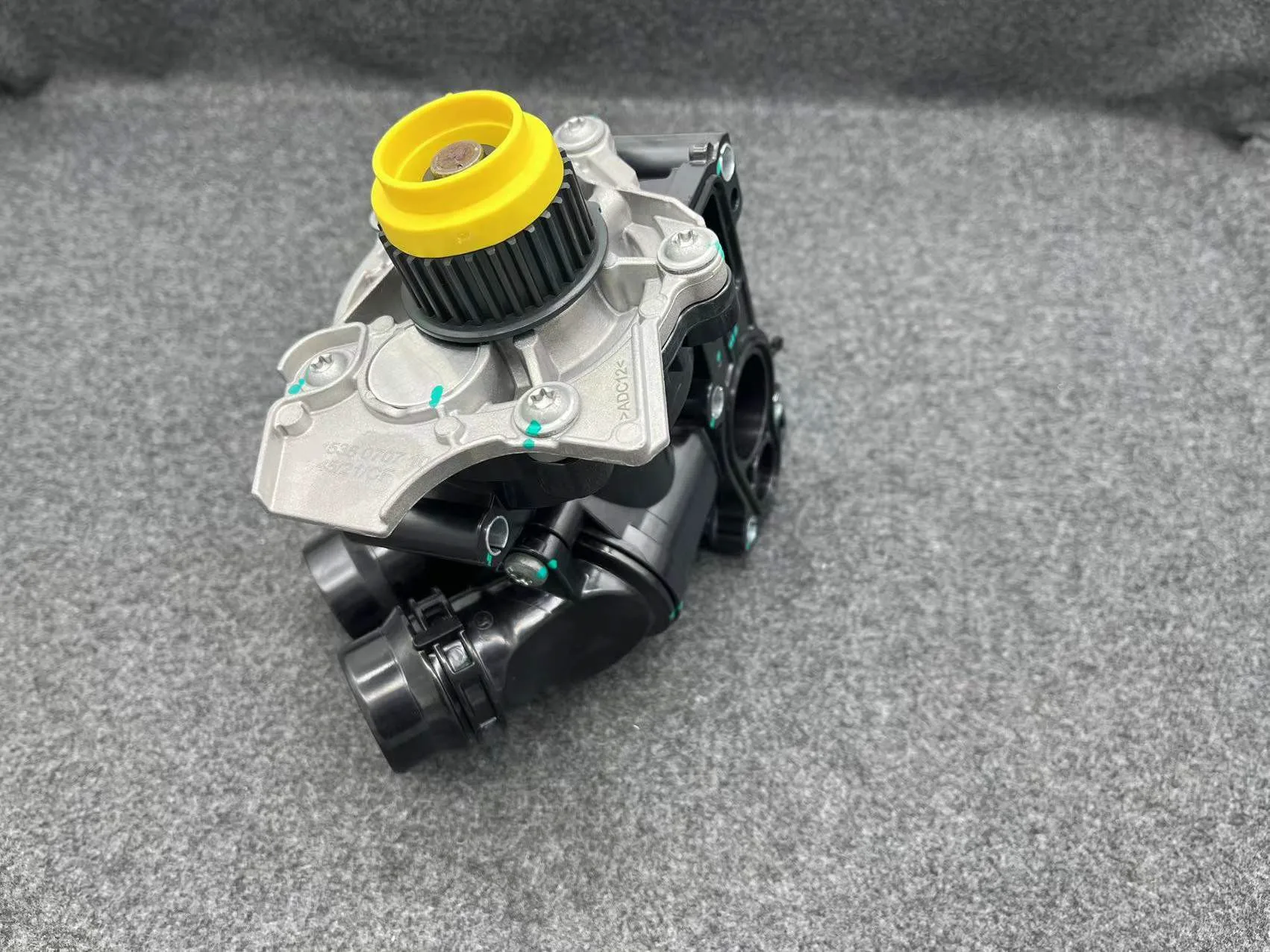 INA water pump thermostat assembly EA888 for Passat Golf, A UDI, Tiguan Jetta 1.8T 2.0T06H 121 026 CQ 06H 121 262A