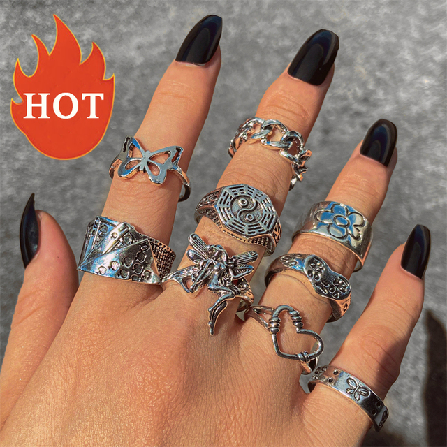 Vintage Rings Set for Women Men Aesthatic Retro Punk Silver Plated Heart Flower Butterfly Chain Finger Ring Jewelry 2022