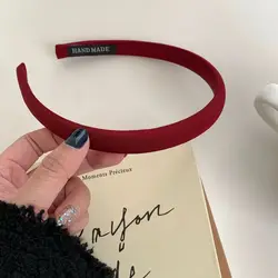 Classic Wine Red Velvet Headband - Plush Thickened Hair Accessory (Burgundy)