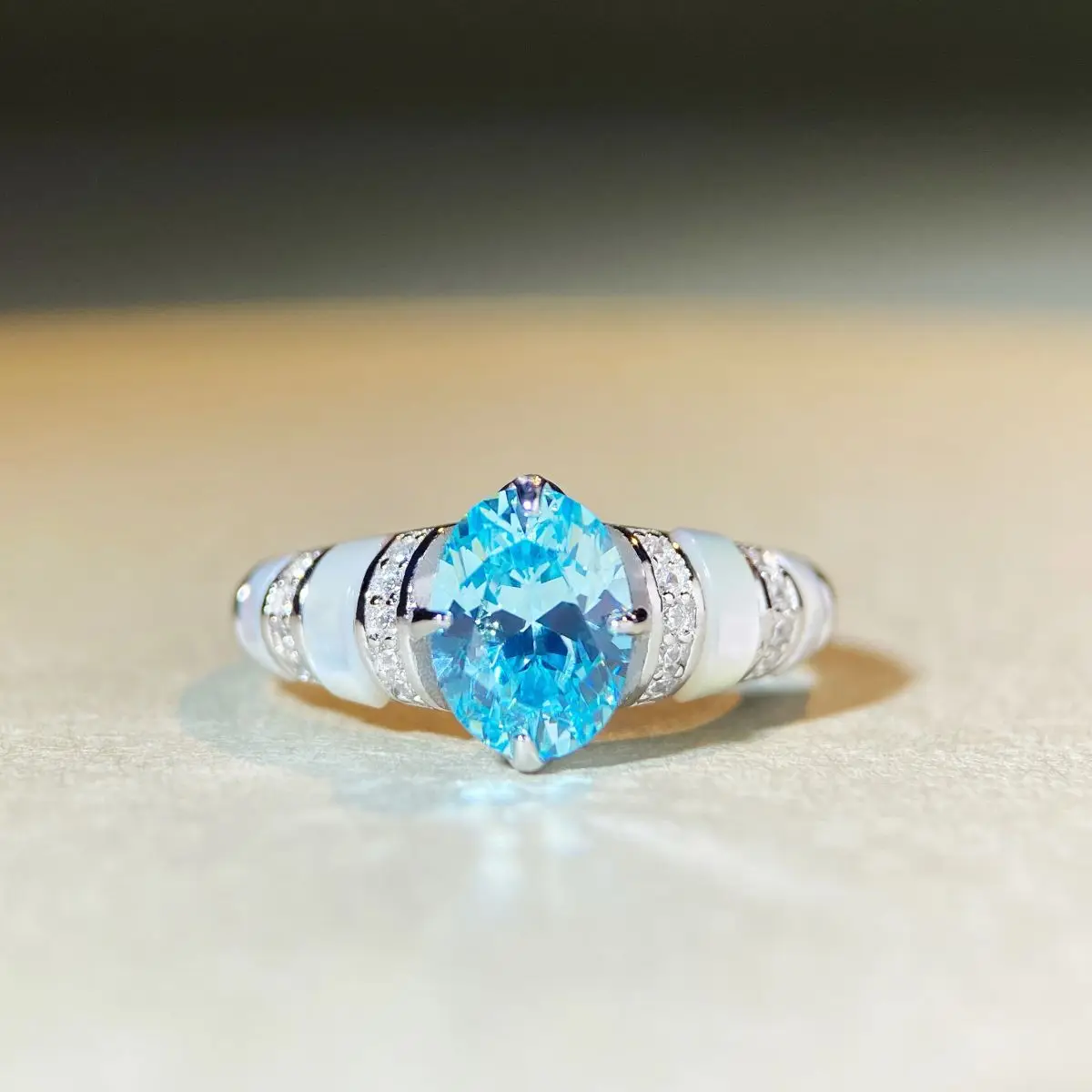 

S925 Silver Ring Fritillaria Sea Blue Treasure Zircon Set Sweet and Fashionable Versatile Ring Boutique Jewelry for Women