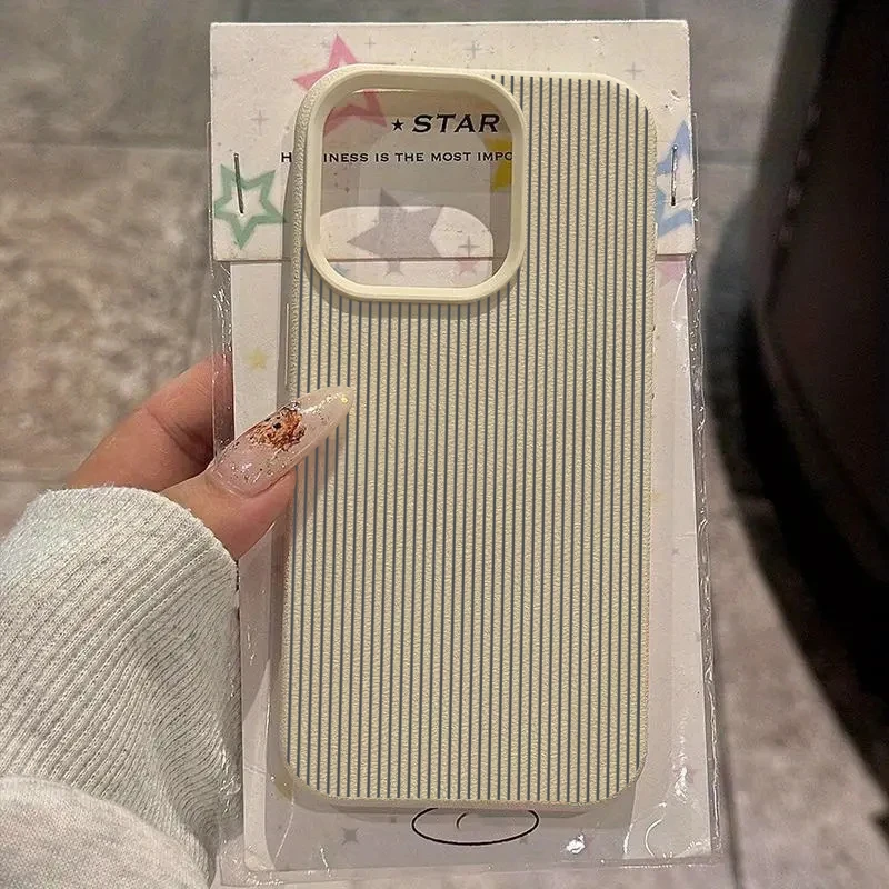 Minimalist Lychee Texture Silicone Phone Case with Lines Pattern