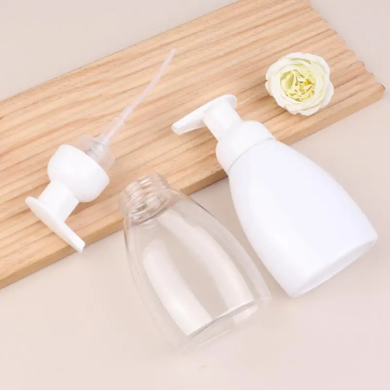 Lot de 2 bouchons d'oreilles antibruit en mousse sur fond bleu, protection auditive confortable pour le sommeil ou le travail
