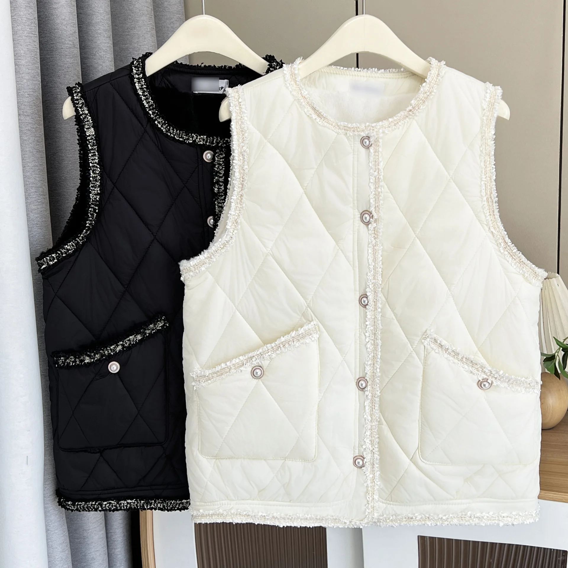 XXXXL Fashion Plus Size Women's Coat New Autumn And Winter Style Stylish Chic Fleece Sleeveless Vest Casual Warm Jacket 7014
