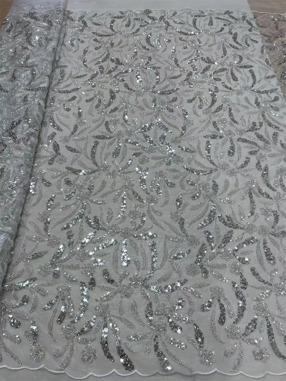 

2023 Luxury White Lace Fabric Dubai Hand Beaded Tulle Lace Fabric Embroidered African Nigerian Fabric For Sewing Dresses Wp63-1