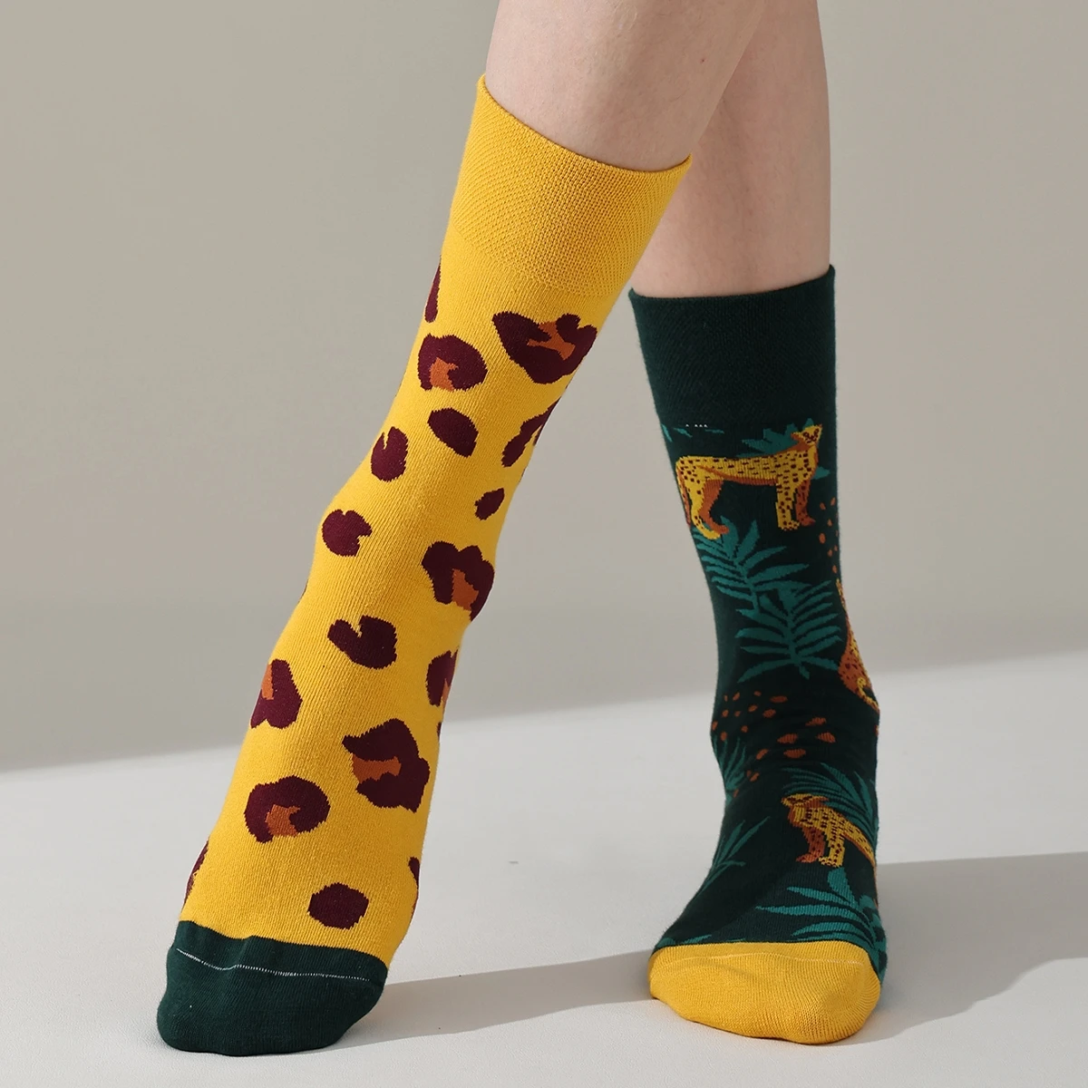 

AB Leopard Print Home Korea Socks Couples Anti Snag Outdoor Warm Tube Socks Ethnic Short Socks Unisex Cozy Streetwear Summer