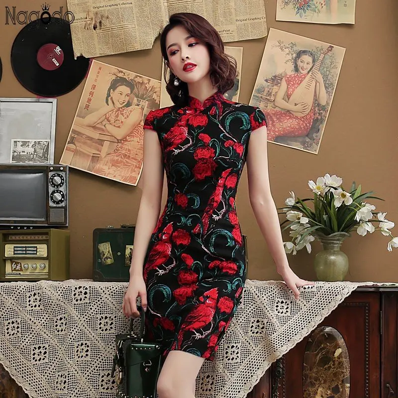 2023 New Summer Elegant Floral Print Plus-size Low Slit Short Cheongsam Qipao Dress Women Bride Party Chinese Traditional Dress
