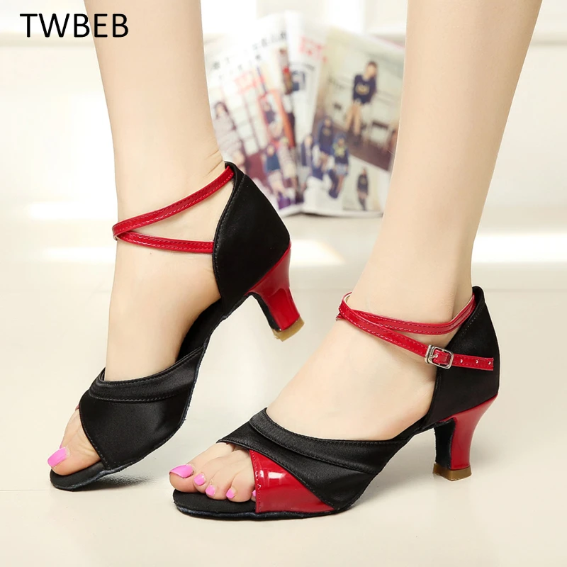 WomenProfessionalDanceShoesBallroomDanceShoesLatinWomanOpenToeHeelsWomenDancing