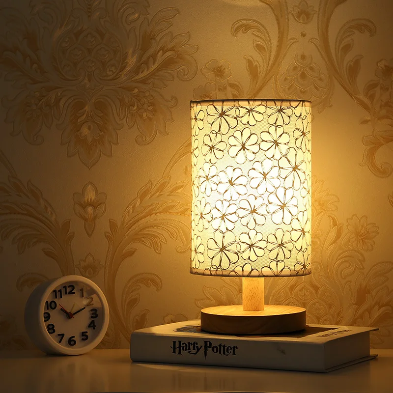 

ZK40 USB Romantic Fashion Table Lamp Bedroom Bedside Study LED Night Light USB Touch Dimming 1600mAh Charging