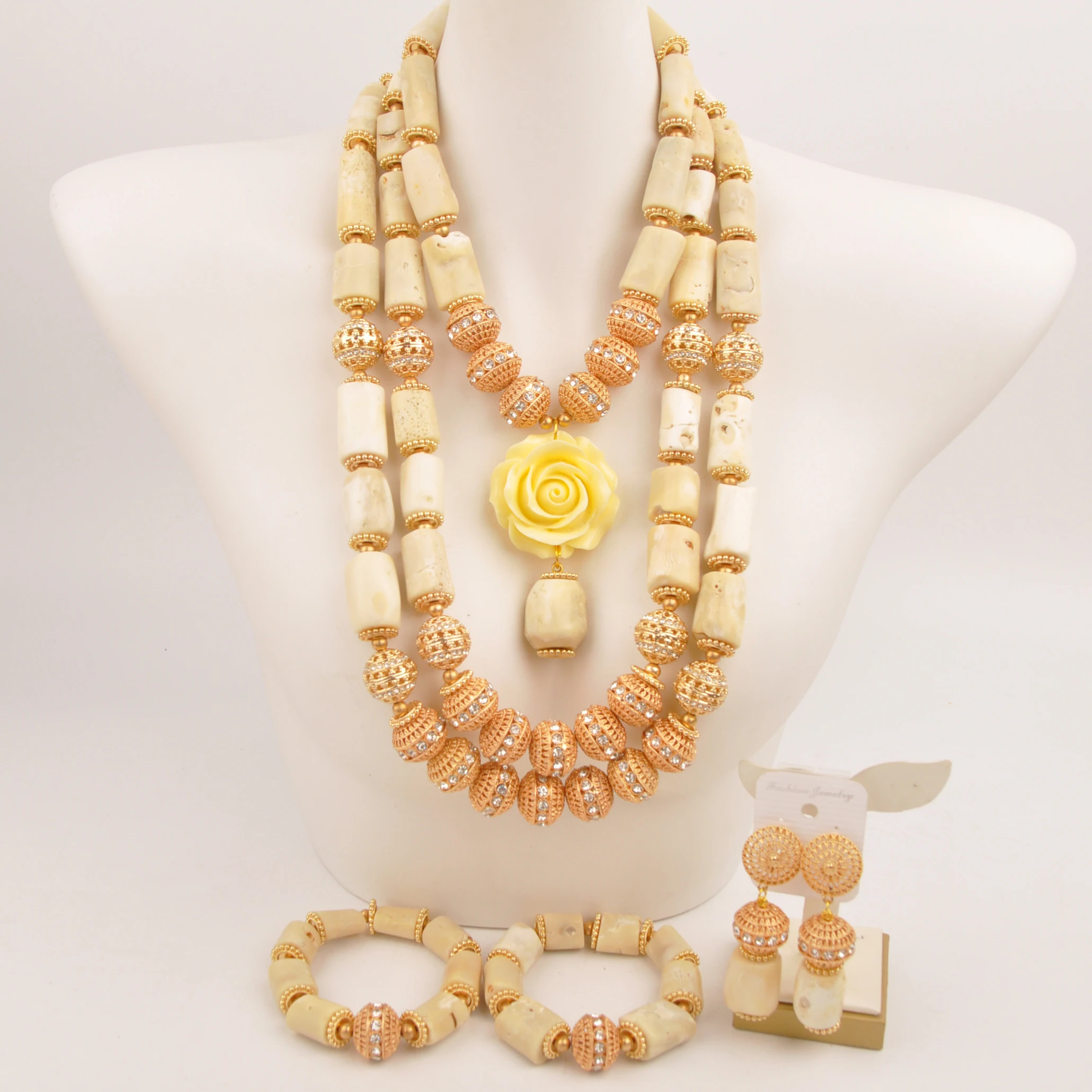 set-di-gioielli-africani-con-perline-di-corallo-originale-bianco