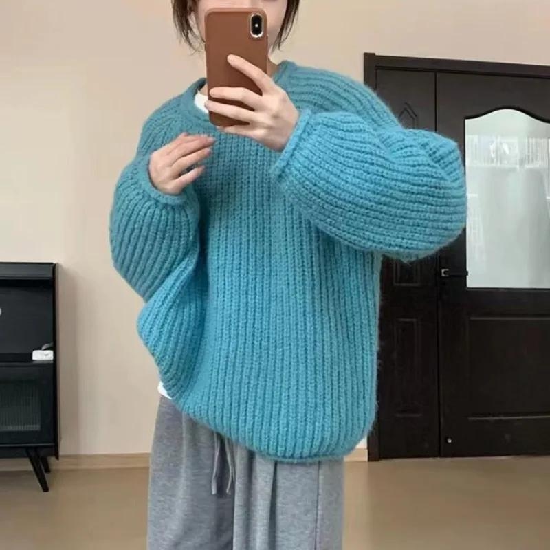 Women Solid Knitted Pullover Sweater