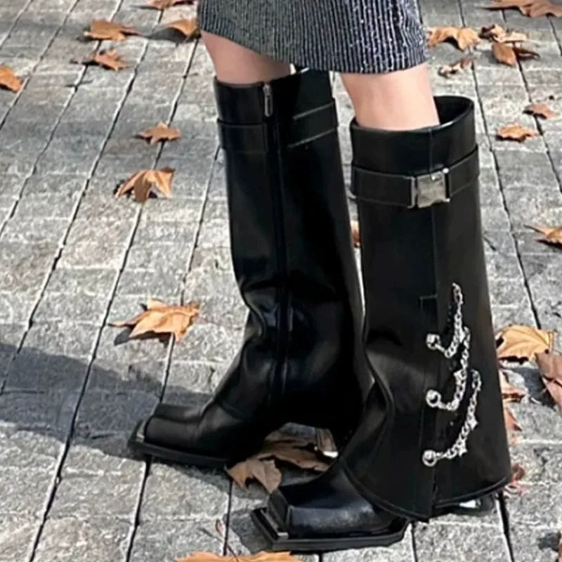 

Chain Buckle Side Zipper Trouser Boots Chunky-Heeled Knee-High Botines Square Toe Patent Leather Retro Western Botas Femininas