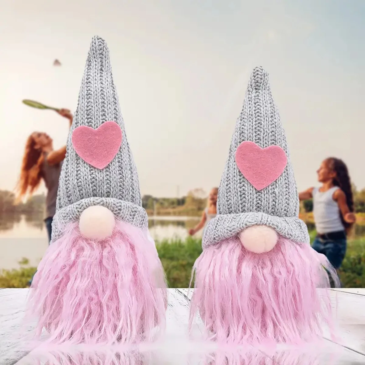 

1Pcs Love Heart Faceless Gnome Valentines Day Knitted Love Faceless Gnome Wedding Photo Decor Gnome Xmas New Year Party Gifts
