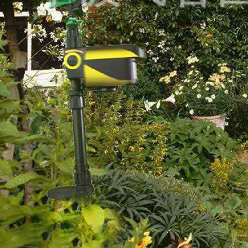 Sprinkler Automatic Rotating Large Area Solar Motion Activated Animal Repellent Sprinkler Garden Animal Deterrent Easy Install