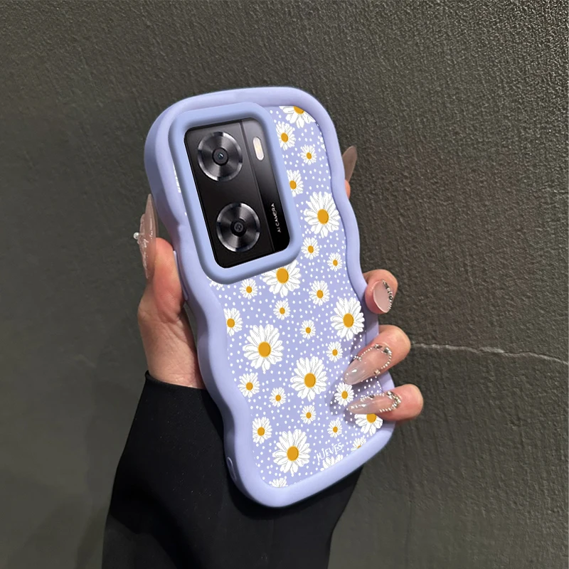 White Daisy Wavy Shape Silicone Phone Case