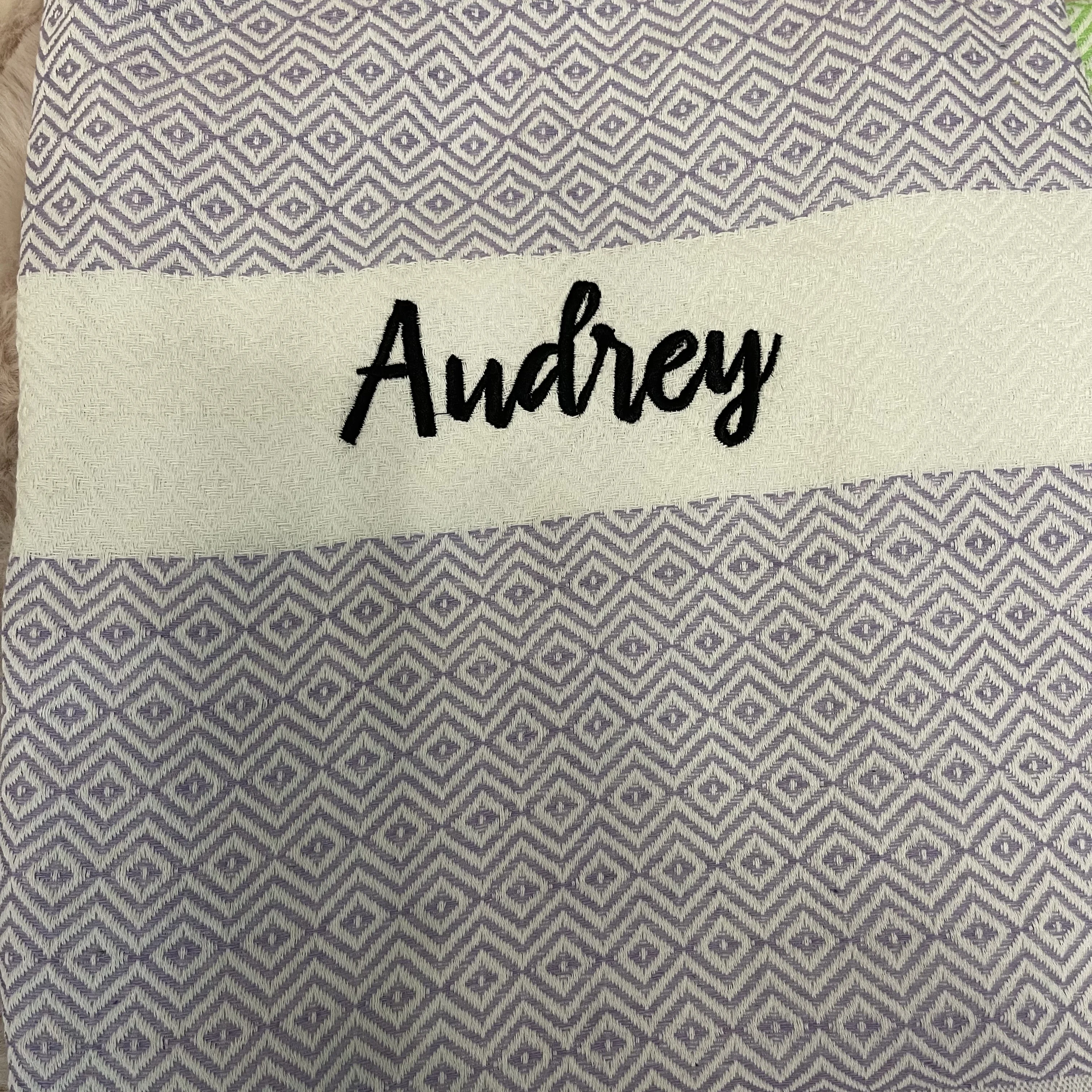 ���� ����Ƽ ��Ƽ ��ġ Ÿ��, ������ �̸�, ����, ��ȥ ���� ����, �̸��� �ִ� ��Ư�� ���� ����, 100x18 cm