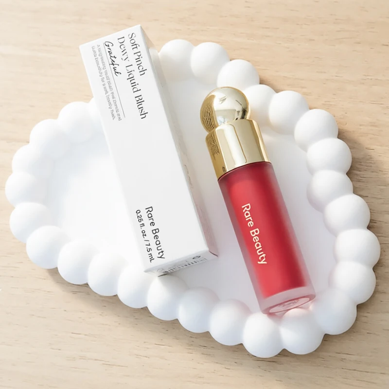 Grateful blusher